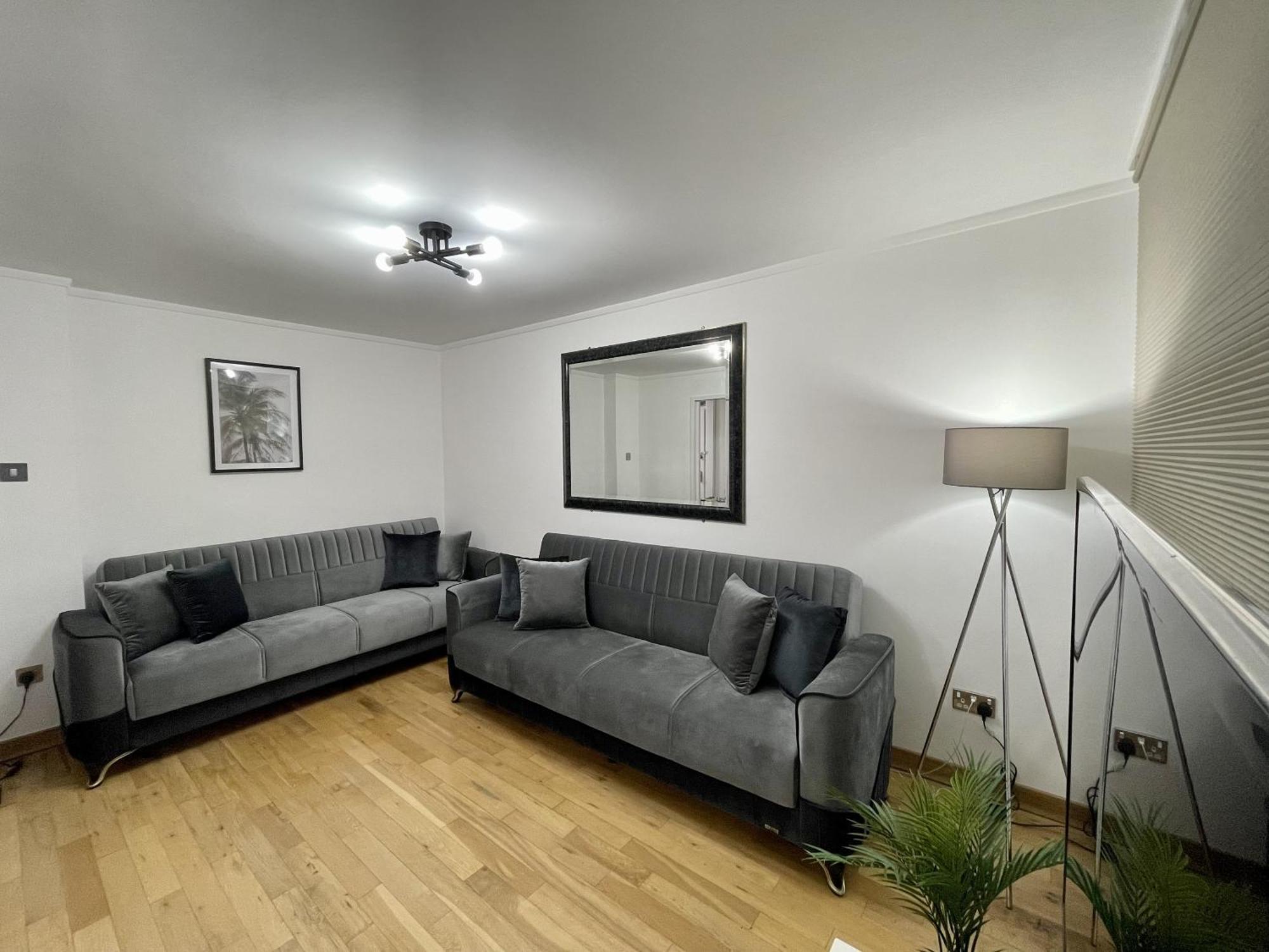 Apartment Deluxe - 1 Min Away From Camden Market And Station *