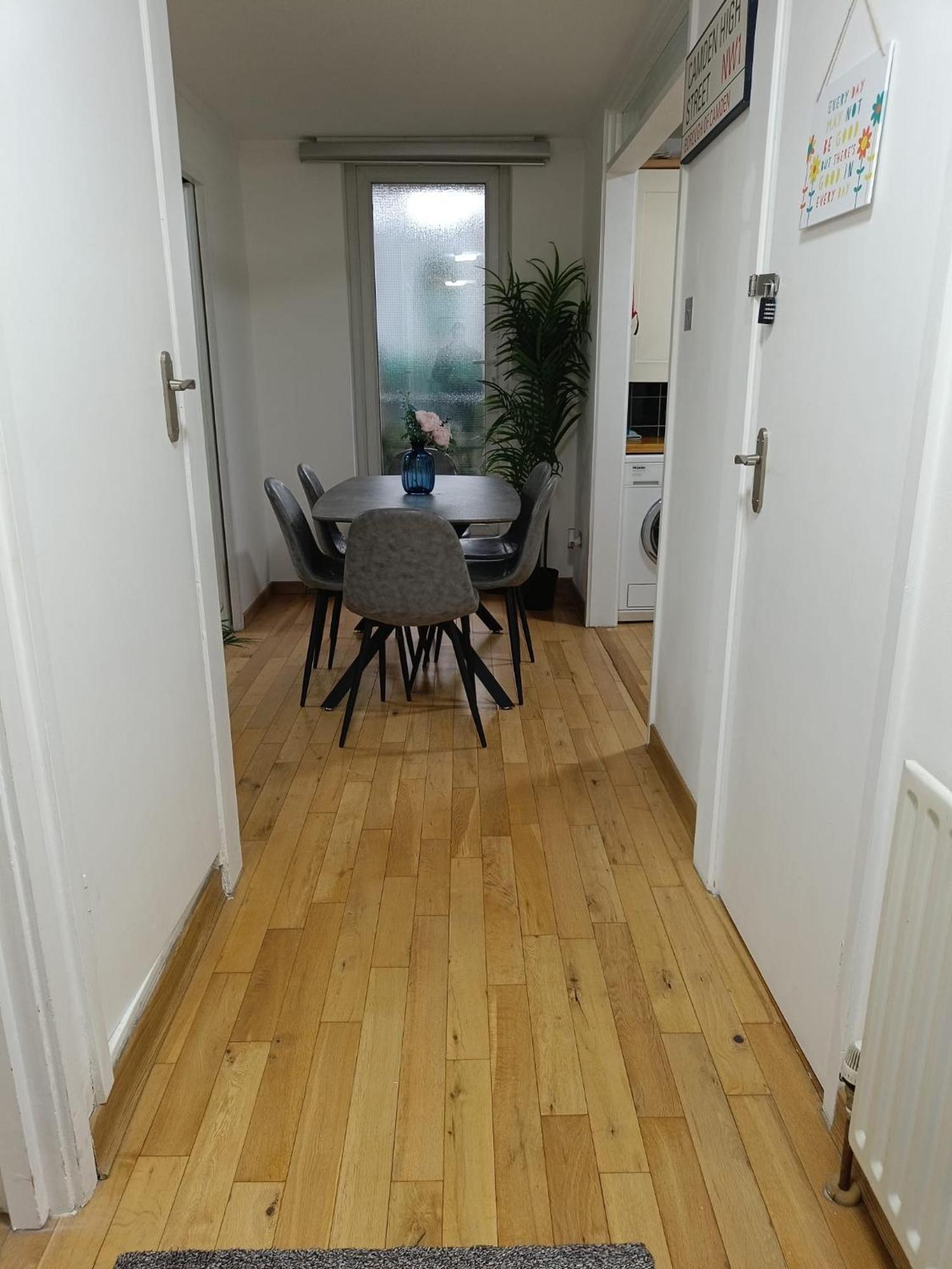 Deluxe - 1 Min Away From Camden Market And Station Apartment